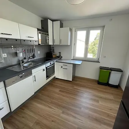 Zentrale Mit Küche&wlan Apartamento *